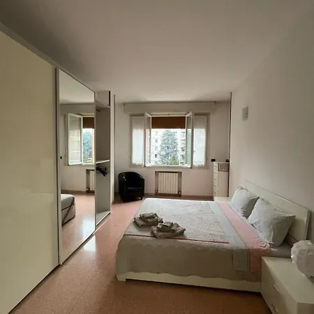 Splendido In Zona Fiera A Apartmán *