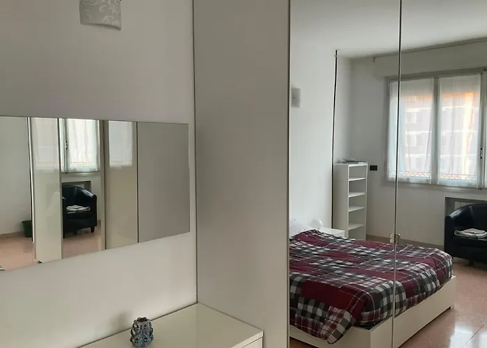 Splendido In Zona Fiera A Apartamento Bolonha