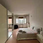 Splendido In Zona Fiera A Apartment