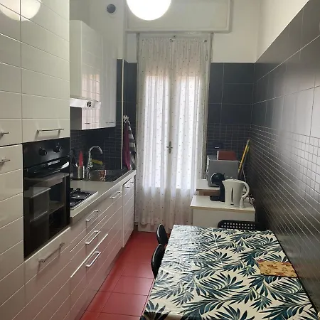 Lägenhet Splendido In Zona Fiera A