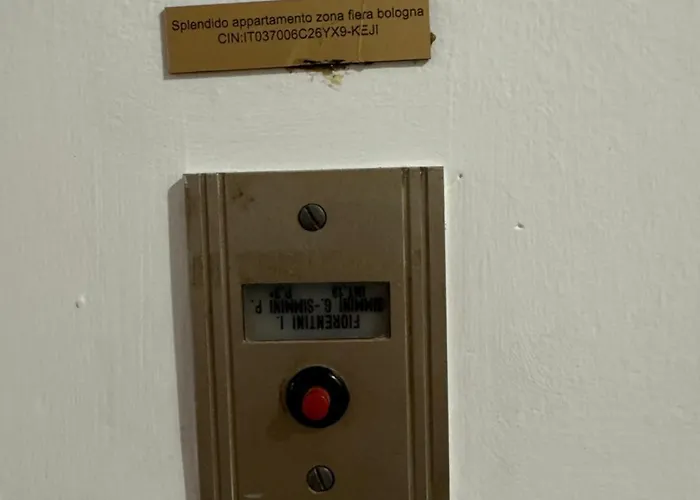 Splendido In Zona Fiera A Apartman